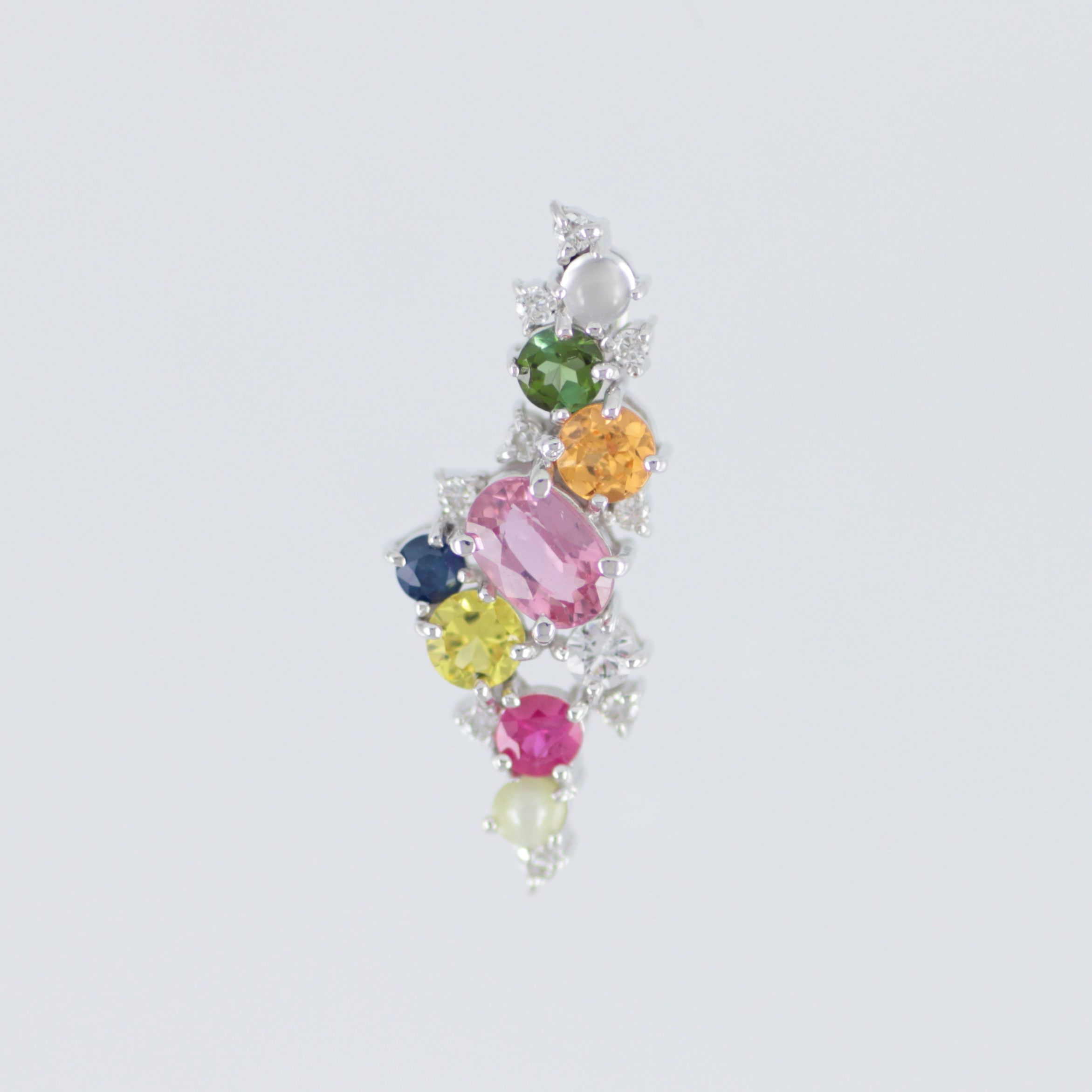 ナワラタナ 18K 雲 ペンダントヘッド ホワイトゴールド 14454 ナワラタナ 18K 雲 ペンダントヘッド ホワイトゴールド 14454