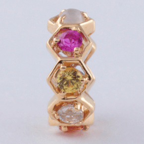 新品未使用品 K18 ナワラタナ ペンダントヘッド ルーツ イエロー 新品未使用品 K18 ナワラタナ ペンダントヘッド ルーツ イエロー